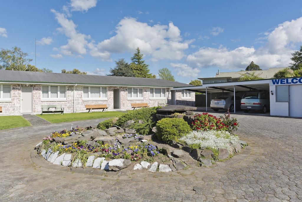 Garden Court Motel Tauranga Exterior photo