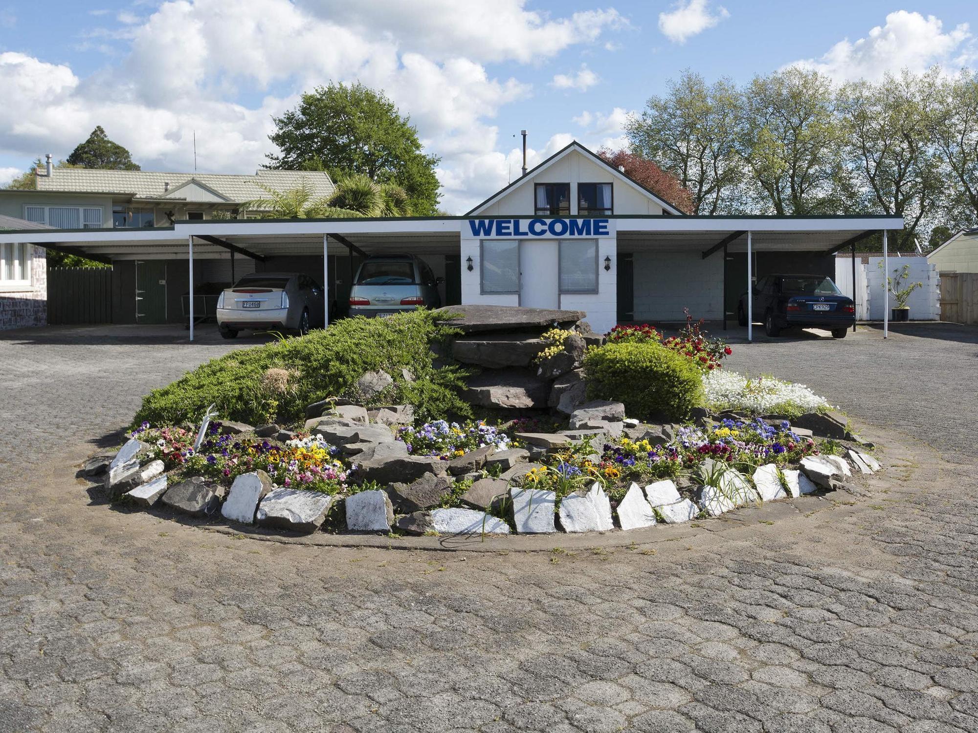 Garden Court Motel Tauranga Exterior photo