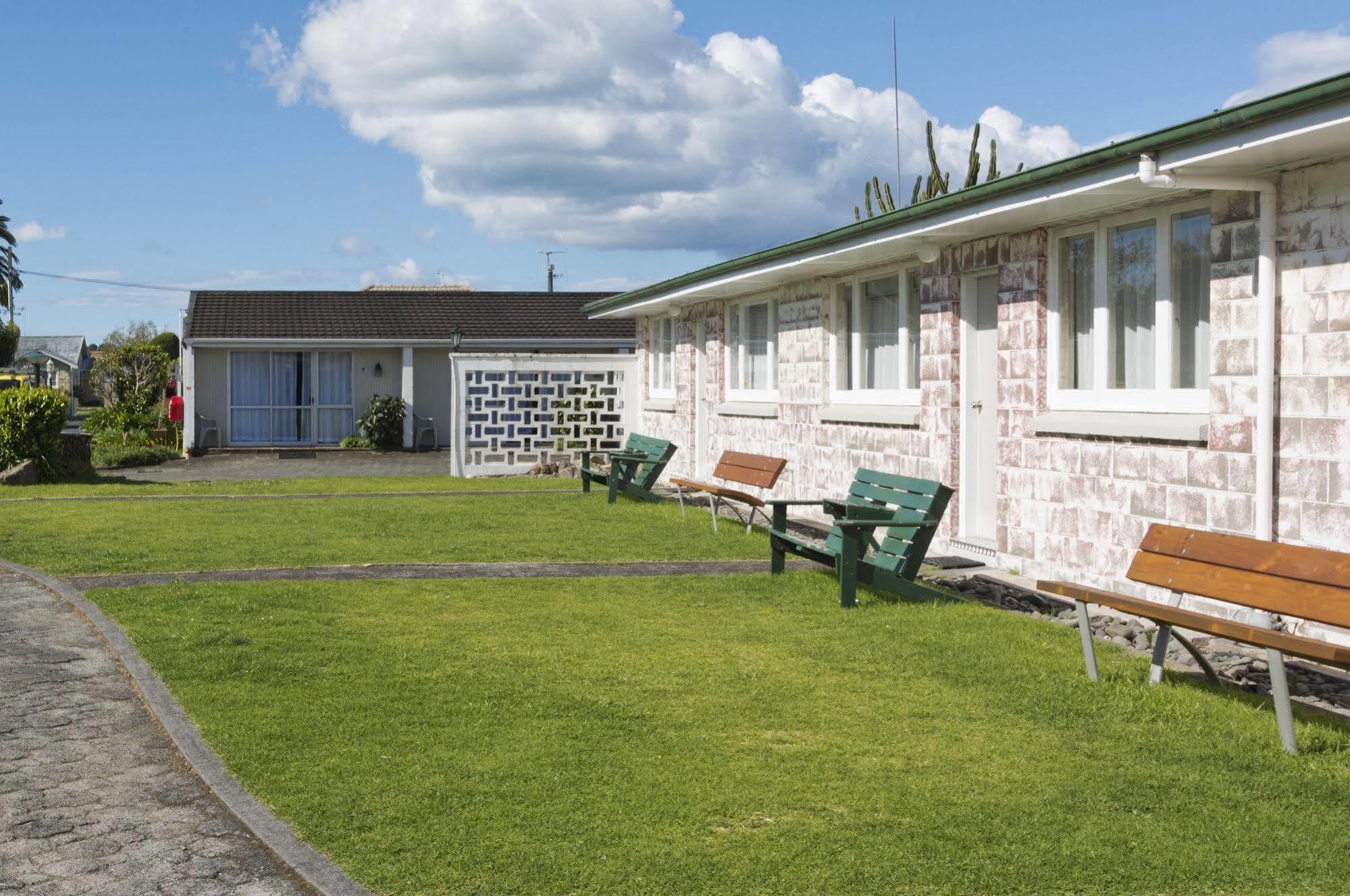 Garden Court Motel Tauranga Exterior photo