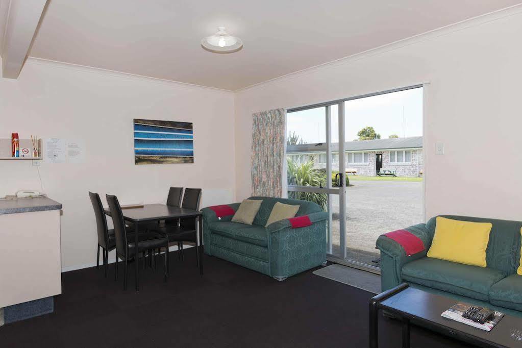 Garden Court Motel Tauranga Exterior photo