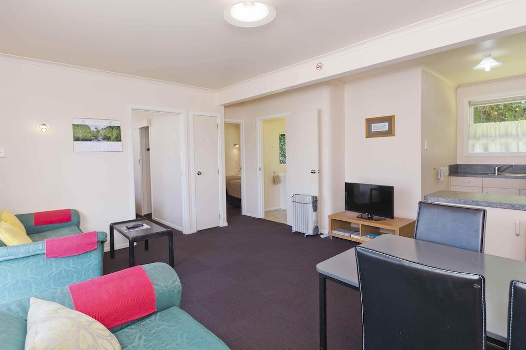 Garden Court Motel Tauranga Room photo